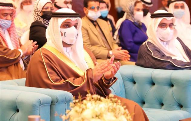 معالي وزير المالية والاقتصاد الوطني يرعى حفل تدشين كتاب 